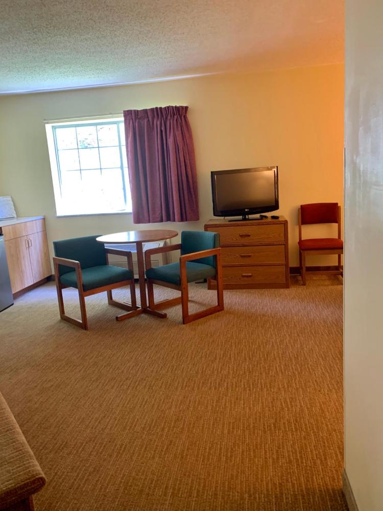 King Room - Handicap Accessible interior
